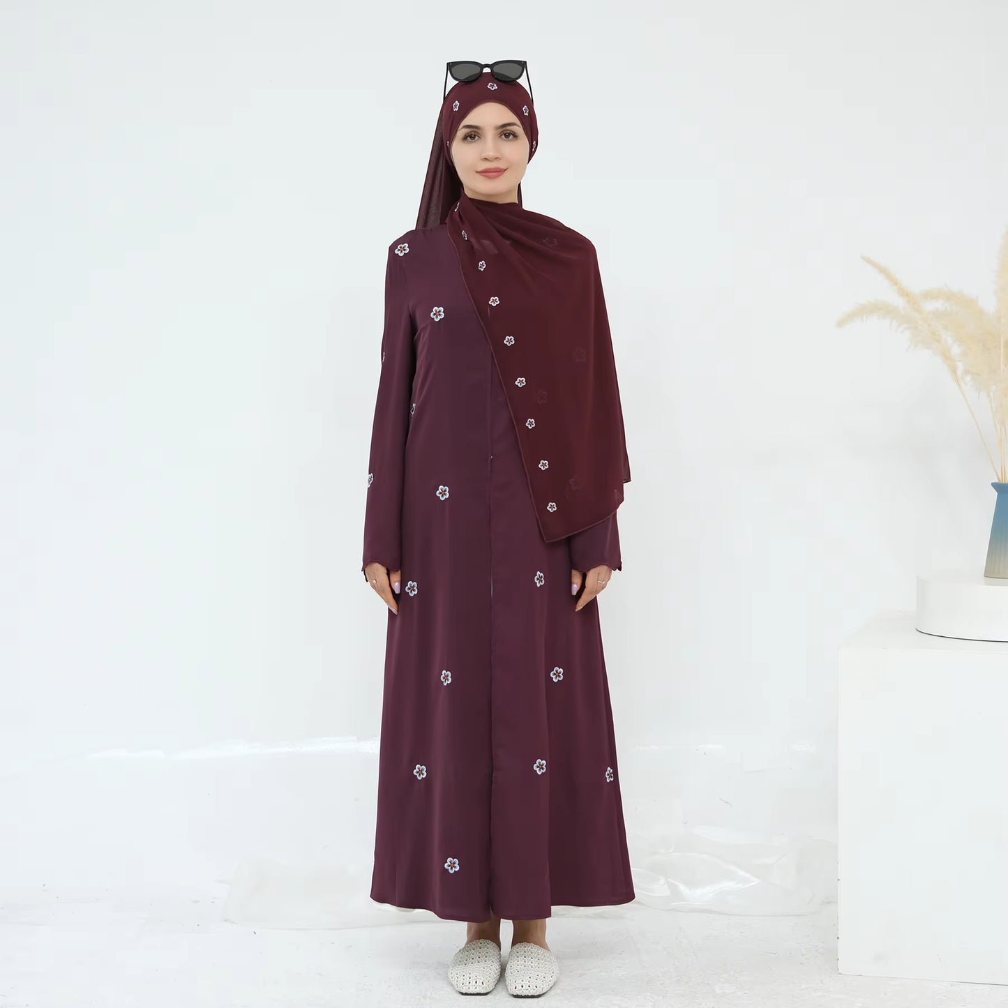 Luxury Floral Embroidered Open Abaya 2-Piece Set – Nida Fabric | Modest Muslim Women Dress