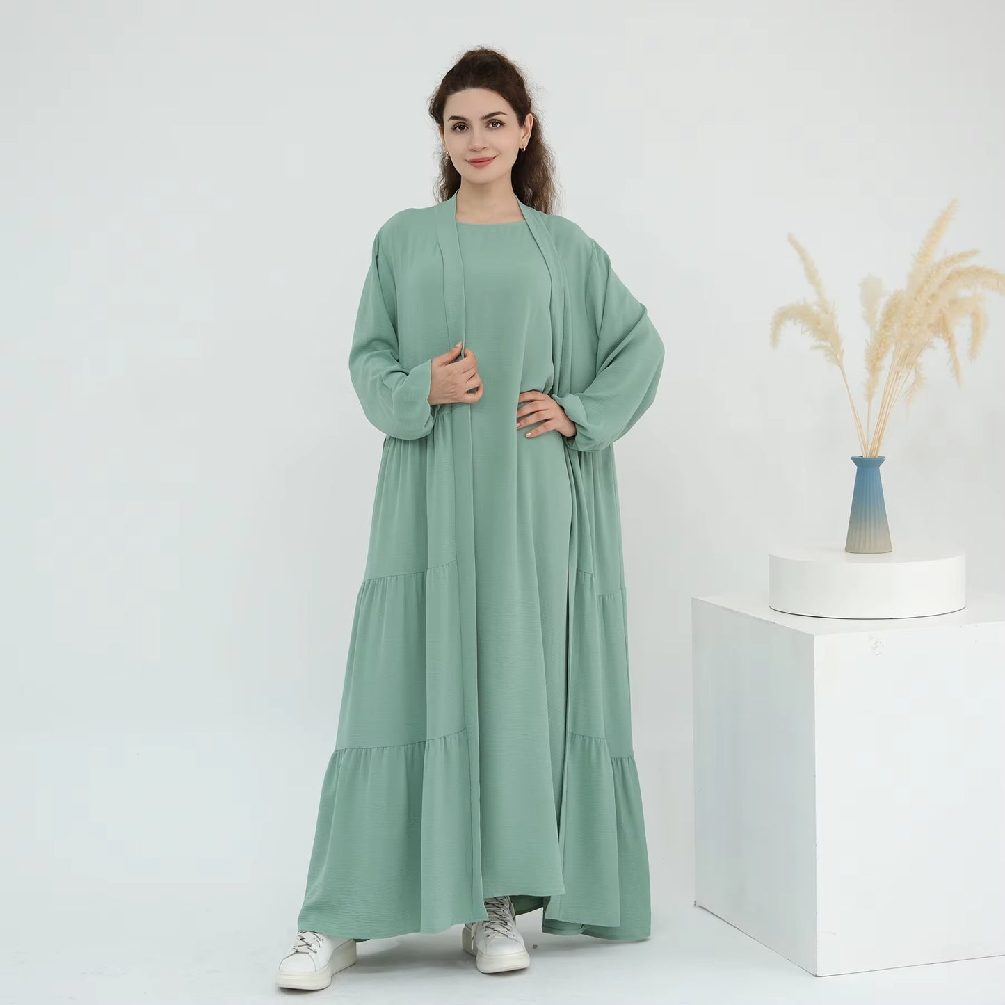 Elegant Soft Crepe Ruffle Abaya Set for Women – 2 Piece Modest Dubai Abaya Outfit