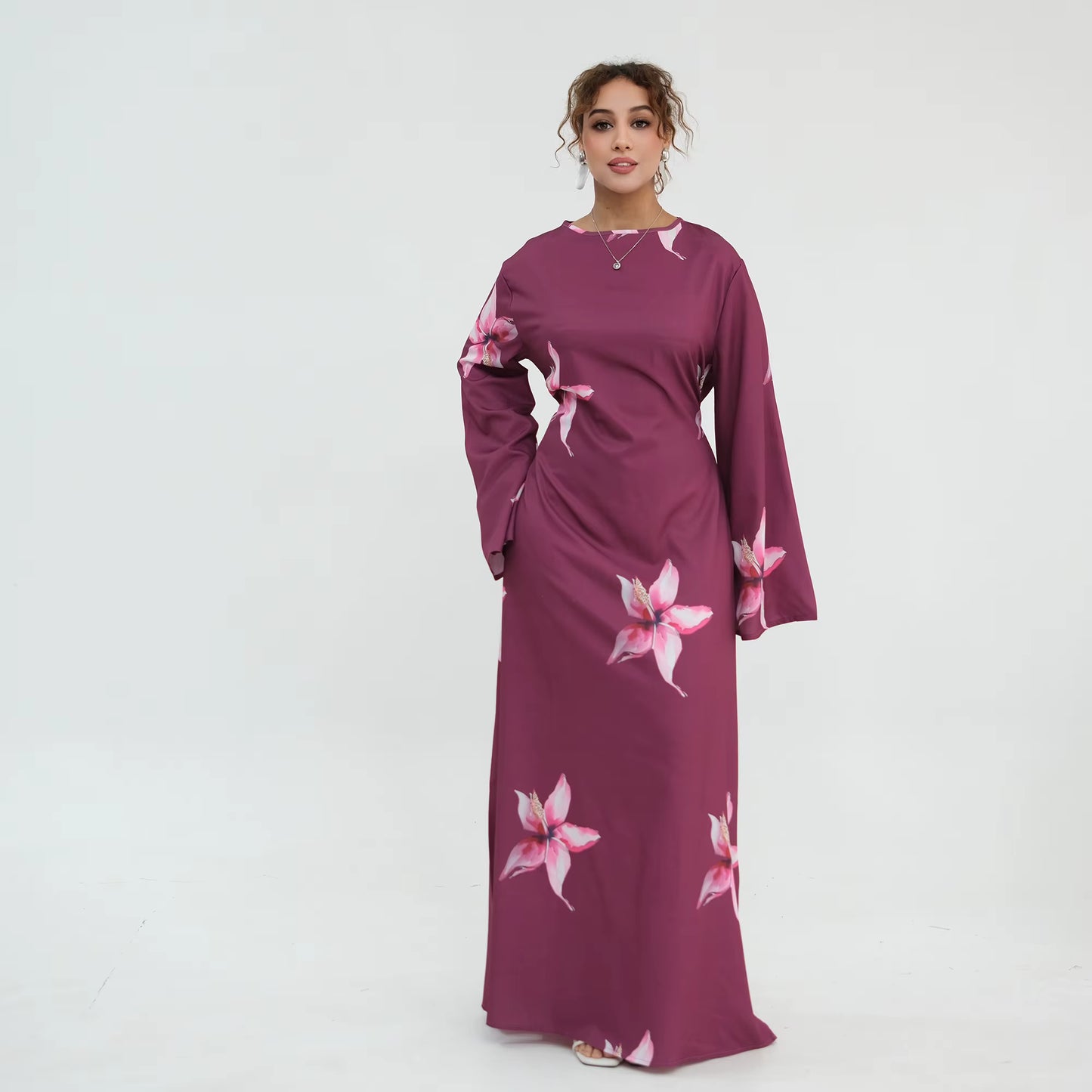 NOORÉ Printed Closed Abaya