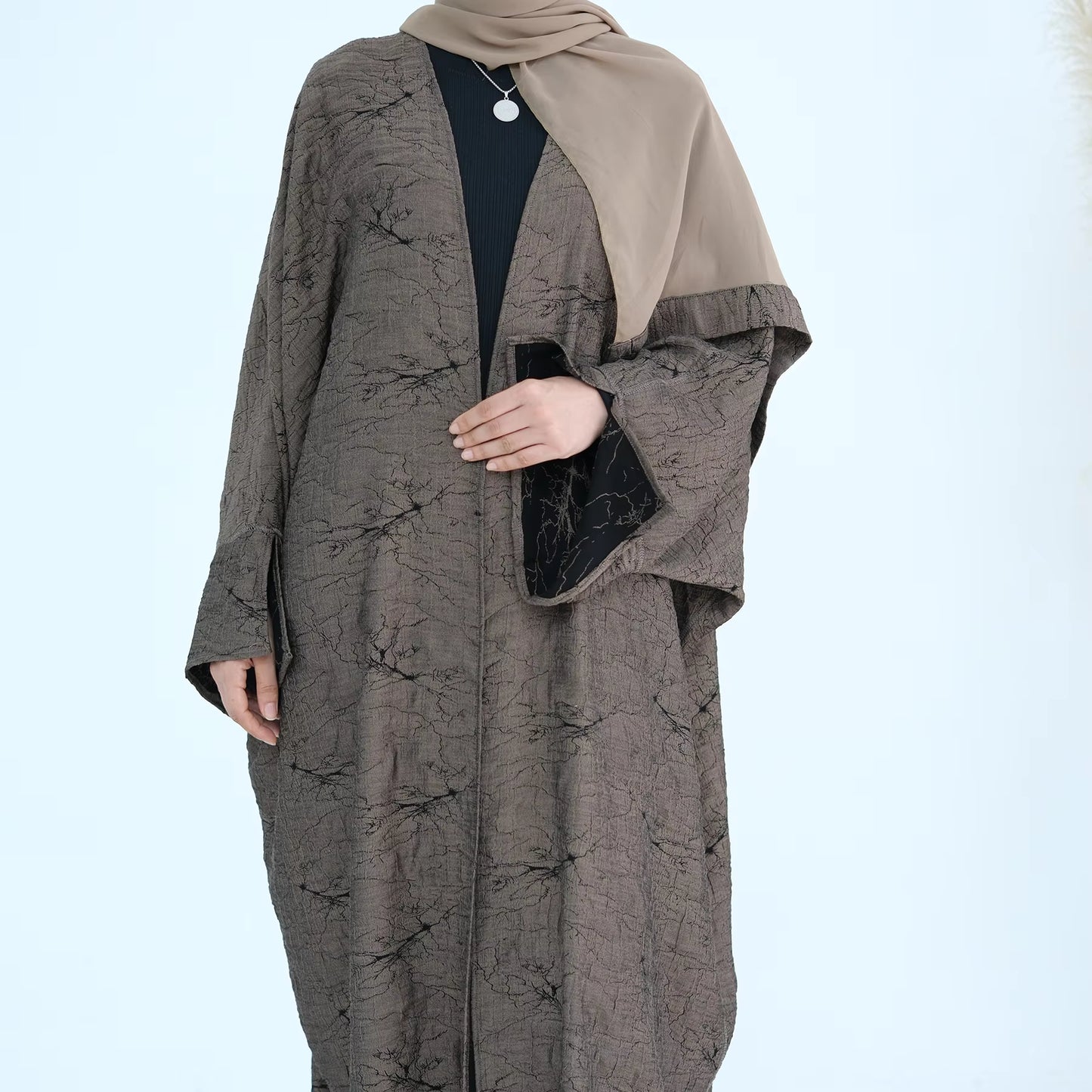 MIRA Double-Sided Open Abaya – 2-in-1 Cardigan