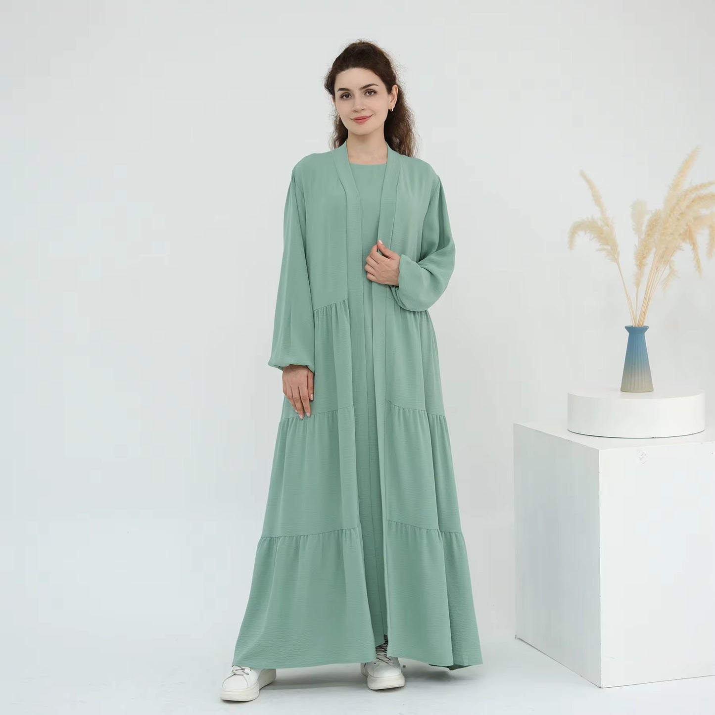 Elegant Soft Crepe Ruffle Abaya Set for Women – 2 Piece Modest Dubai Abaya Outfit