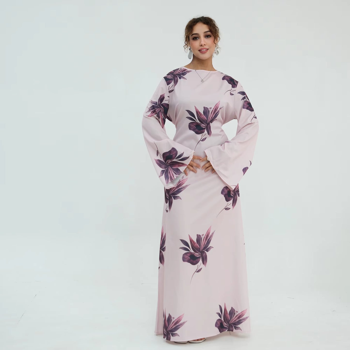 NOORÉ Printed Closed Abaya