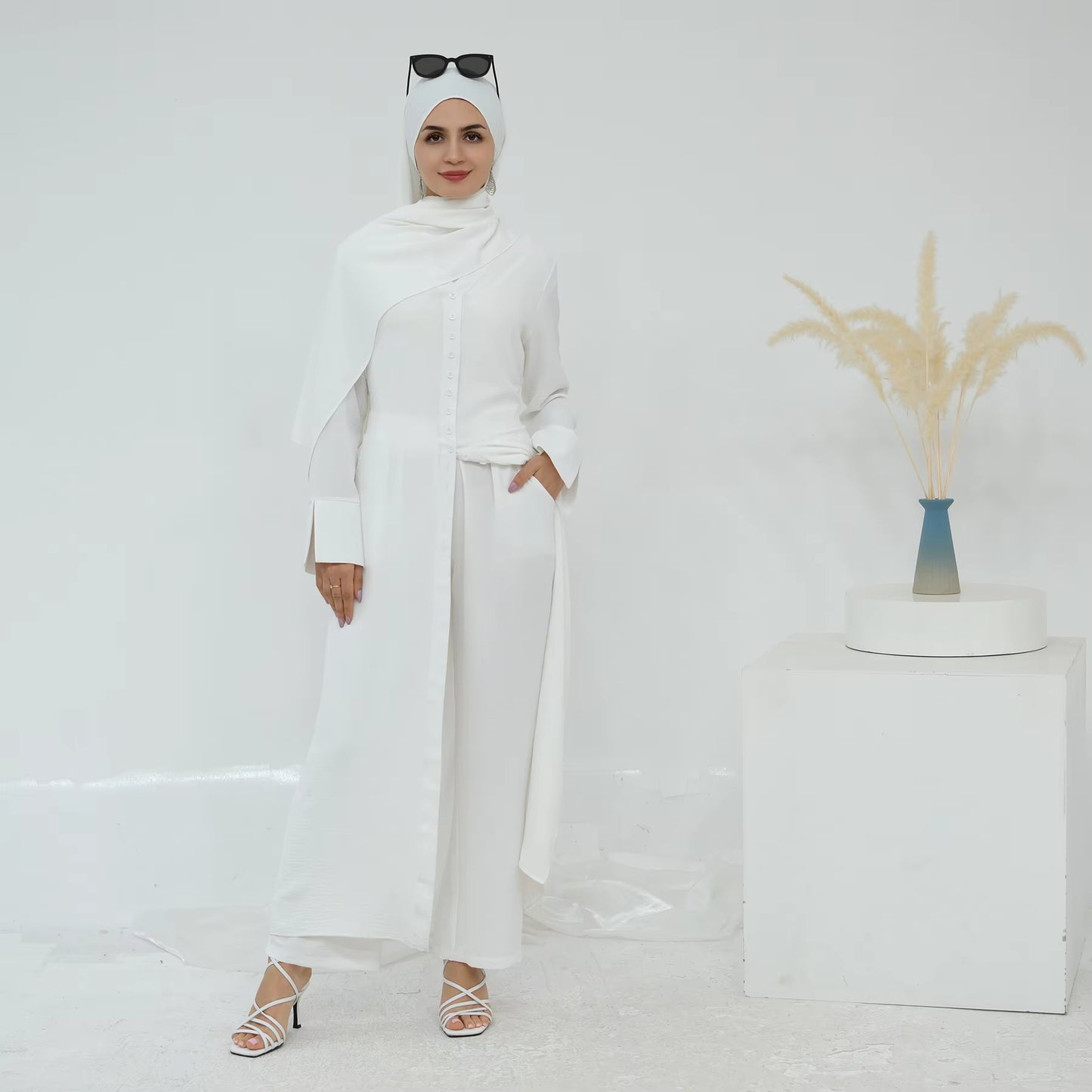Soft Crepe 2-Piece Abaya Set – Modest Long Shirt and Pants for Women