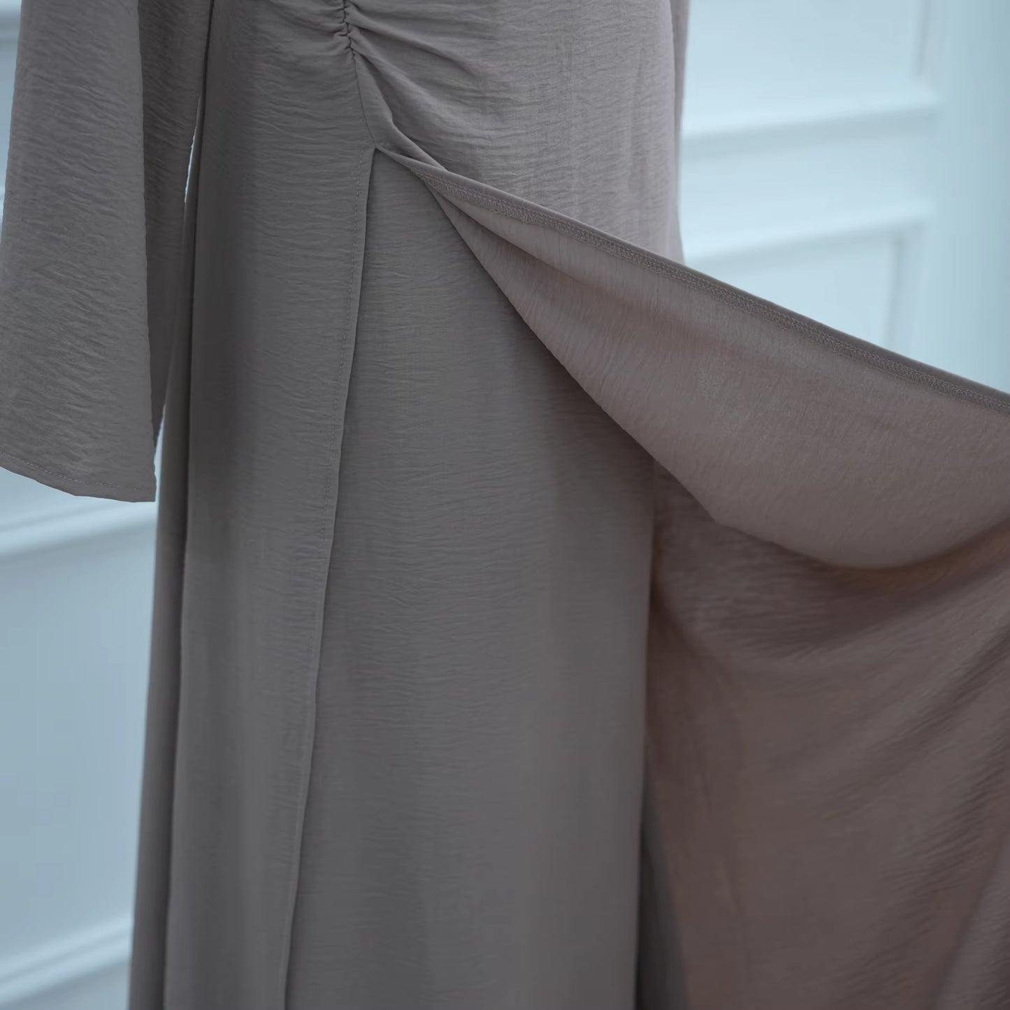 Elegant Soft Crepe Closed Abaya Dress – Back Tie Solid Color Maxi Islamic Dress