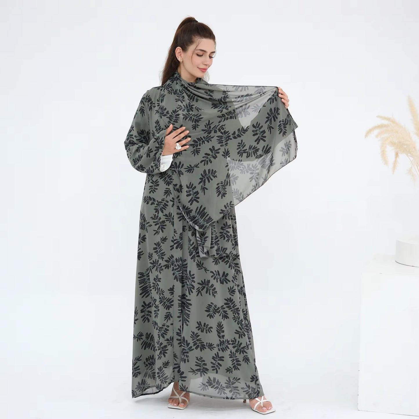 Elegant Printed Open Abaya Set – Lightweight Chiffon with Hijab