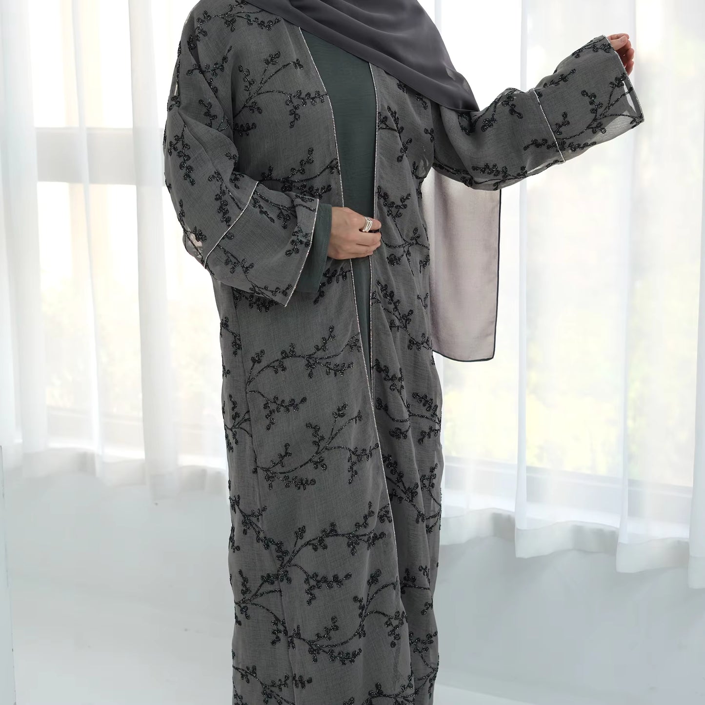 NOIRAH Lace Abaya Set
