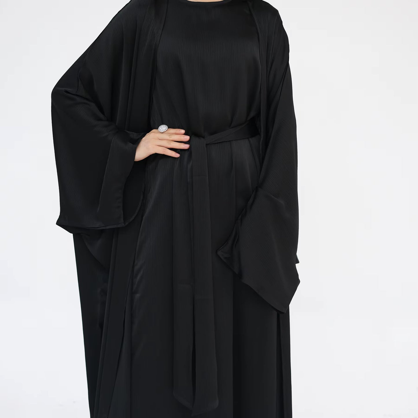 Eid Luxury Satin 2-Piece Abaya Set – Modest Kimono Abaya for Women