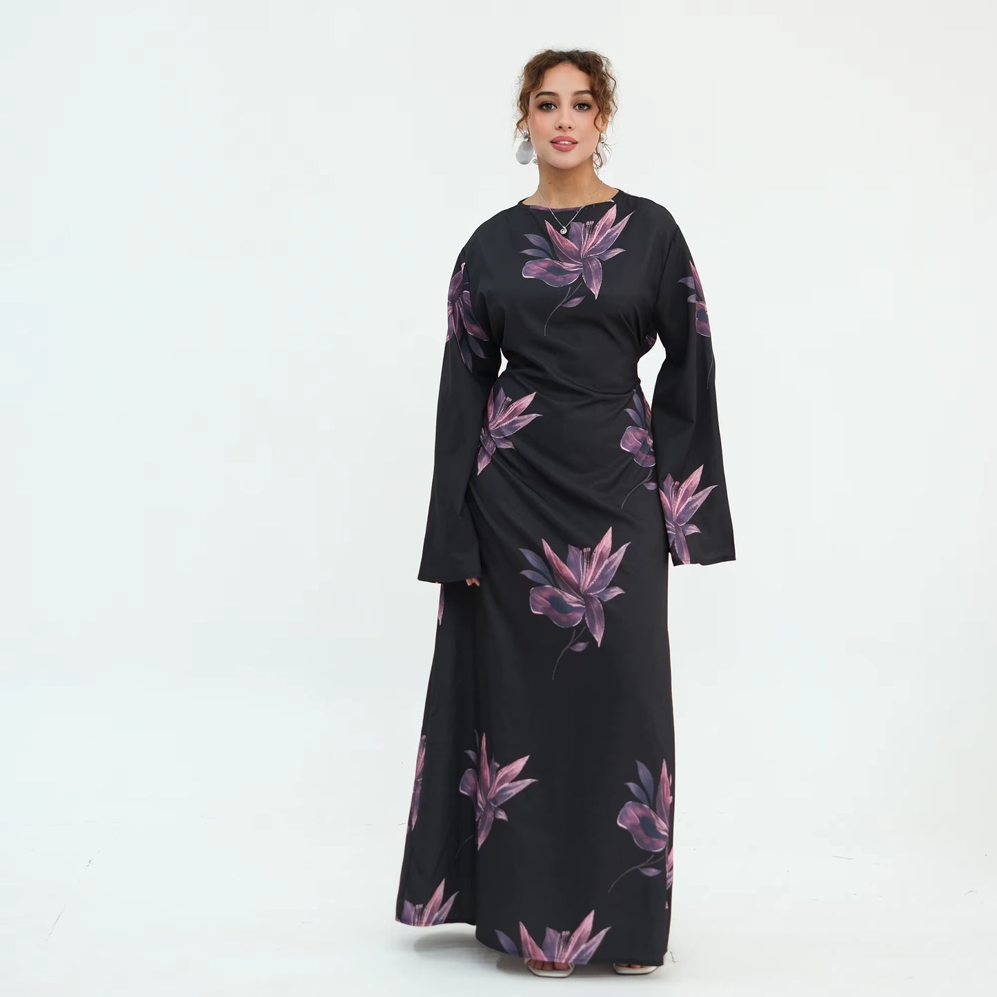 NOORÉ Printed Closed Abaya