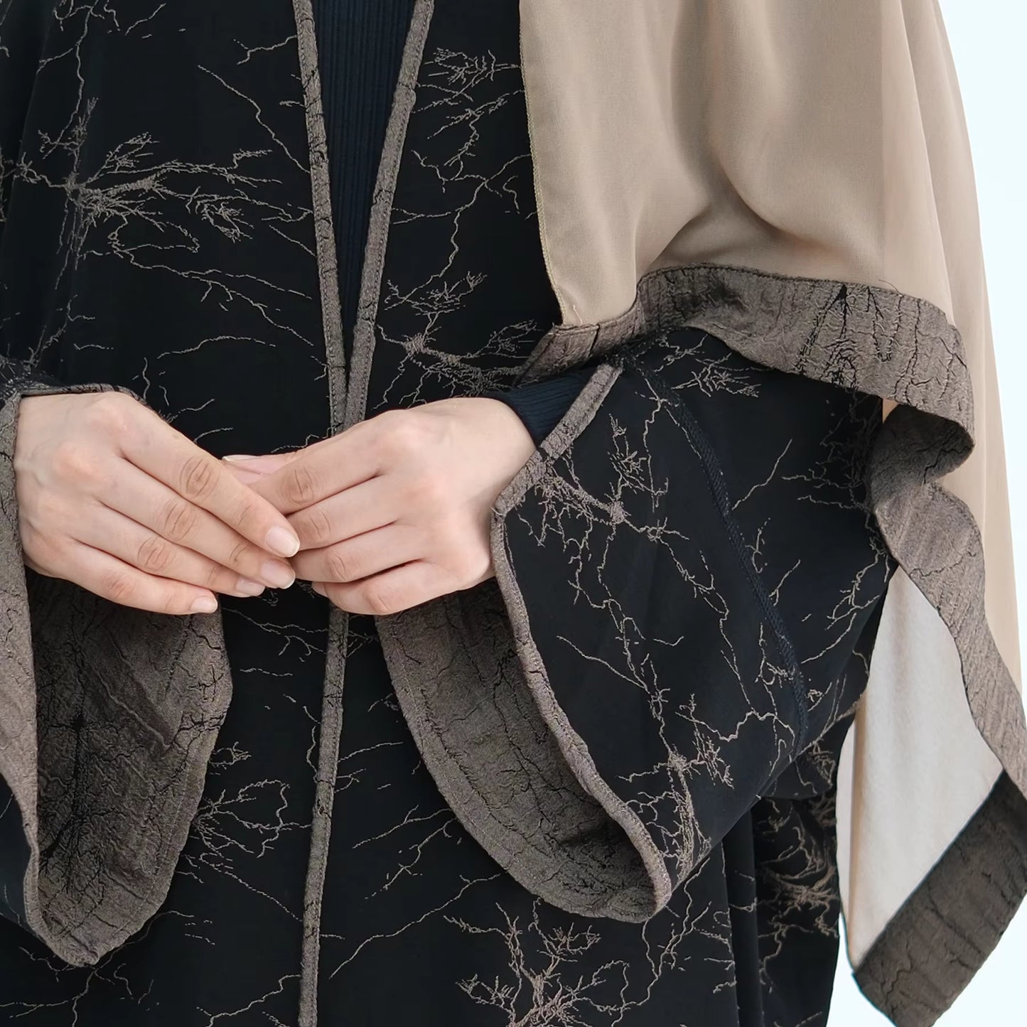 MIRA Double-Sided Open Abaya – 2-in-1 Cardigan