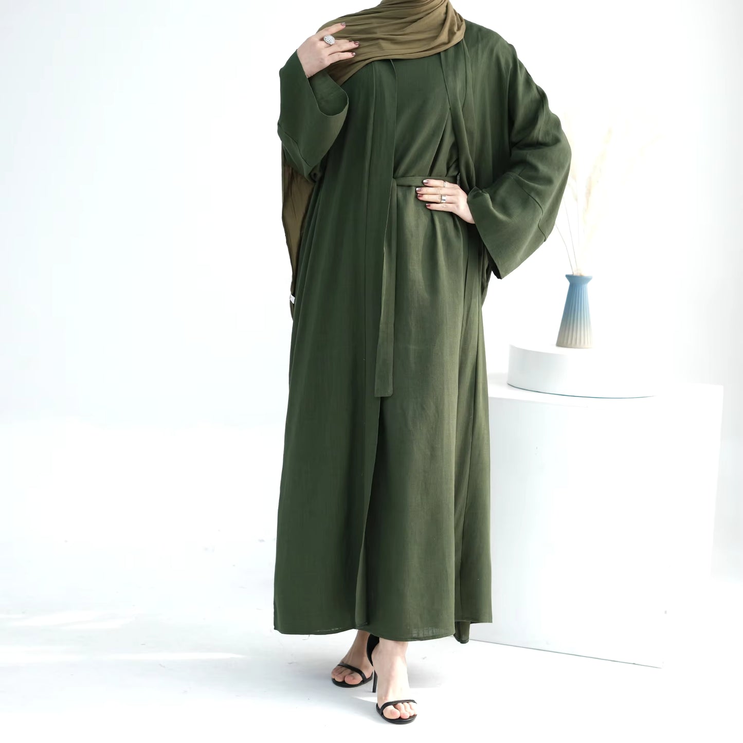 Linen Abaya Set for Women – Breathable 2-Piece Muslim Dress