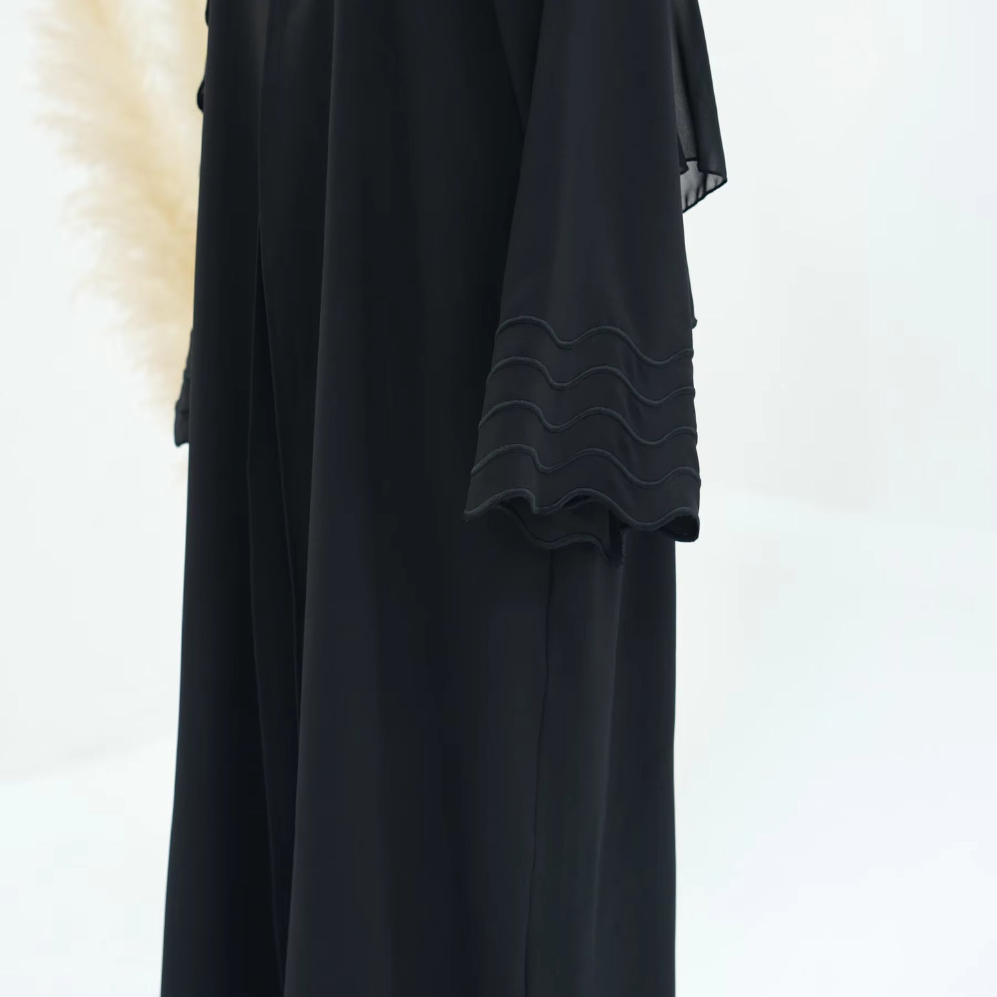 Front Open Abaya Set with Matching Hijab – Women’s Modest Wear