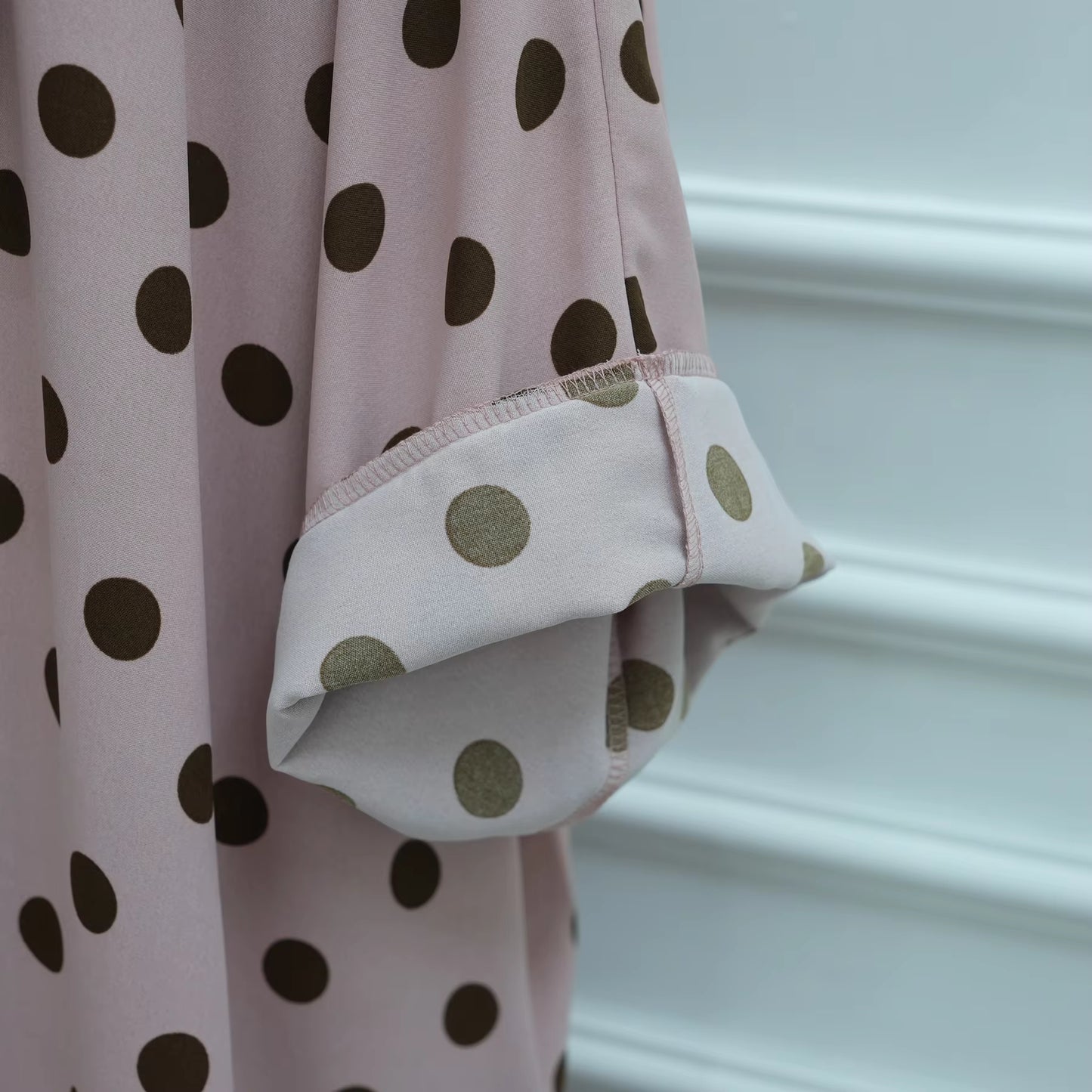 Polka Dot Abaya Dress with Hijab – Elegant Modest Wear for Women