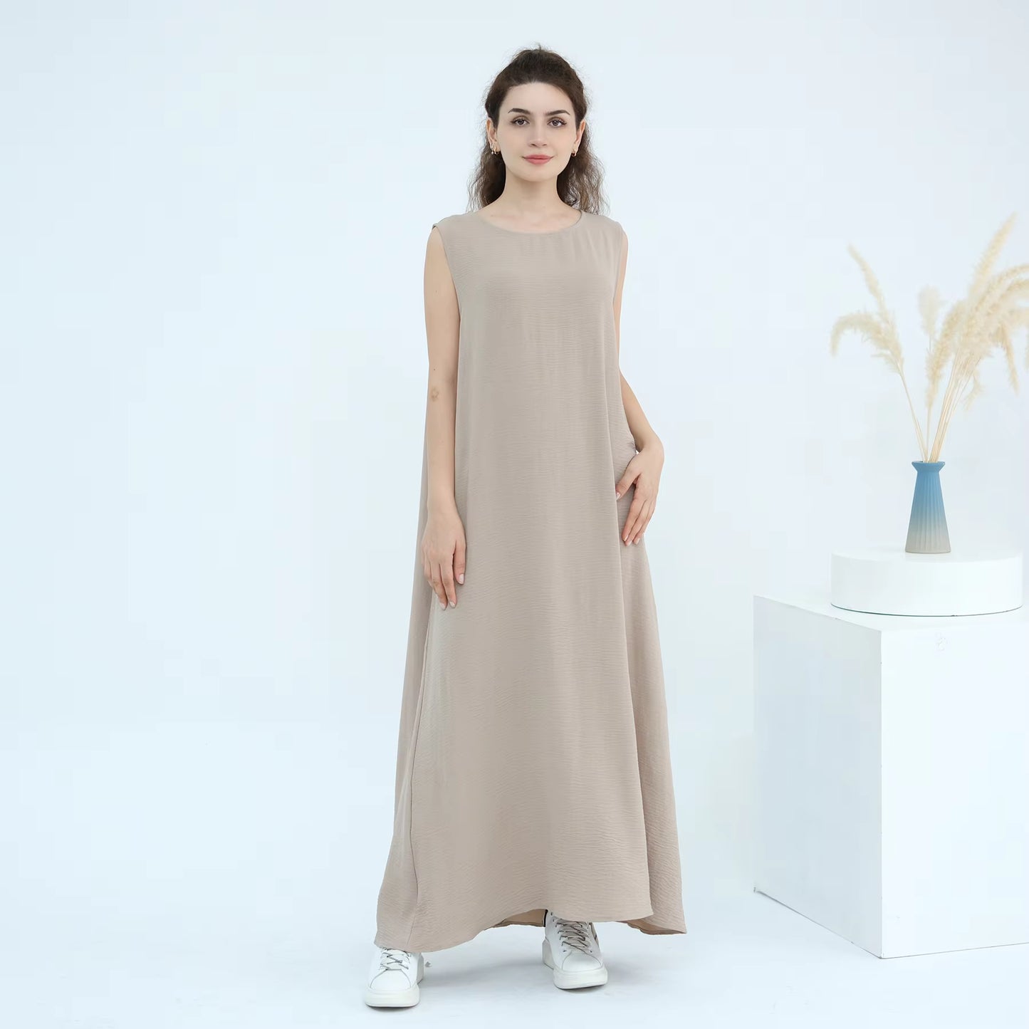 Elegant Soft Crepe Ruffle Abaya Set for Women – 2 Piece Modest Dubai Abaya Outfit