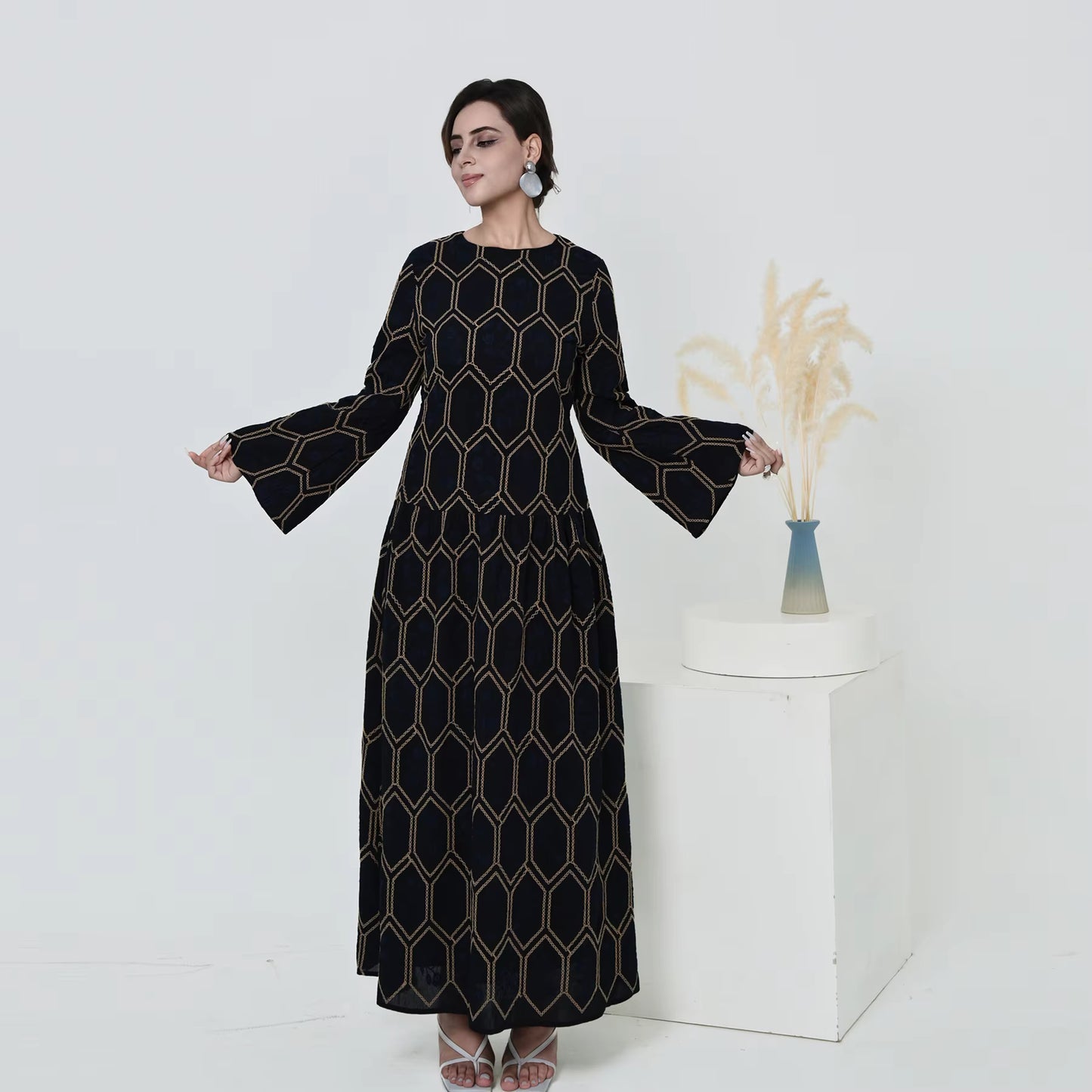 Kimono-Style Abaya for Women – Elegant Modest Islamic Dress for Eid & Ramadan