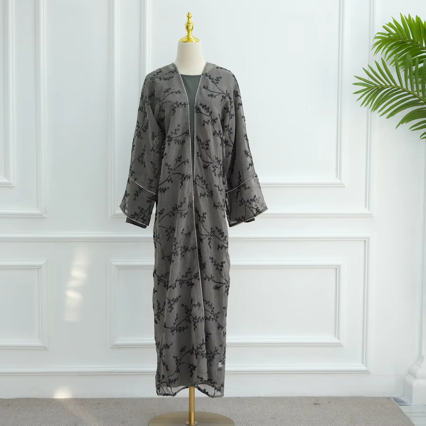 NOIRAH Lace Abaya Set
