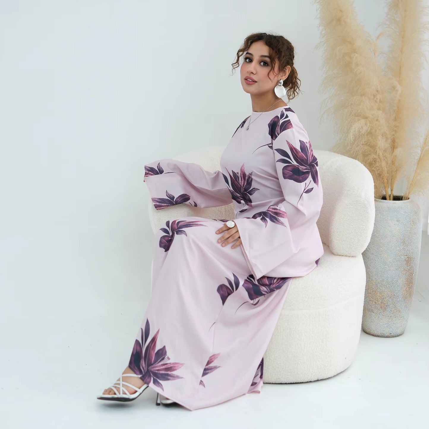 NOORÉ Printed Closed Abaya