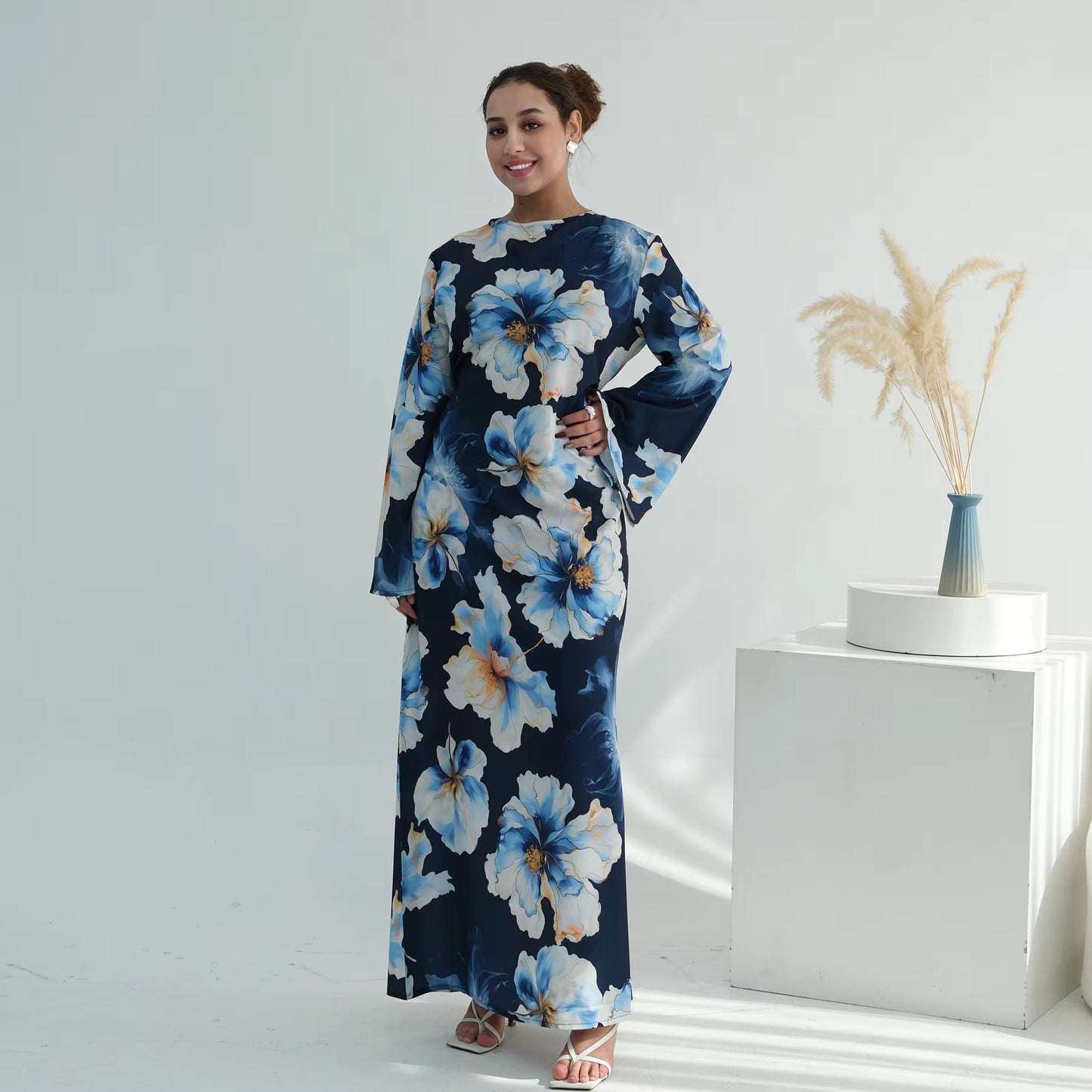 Elegant Floral Abaya | Modest Long Sleeve Muslim Maxi Dress