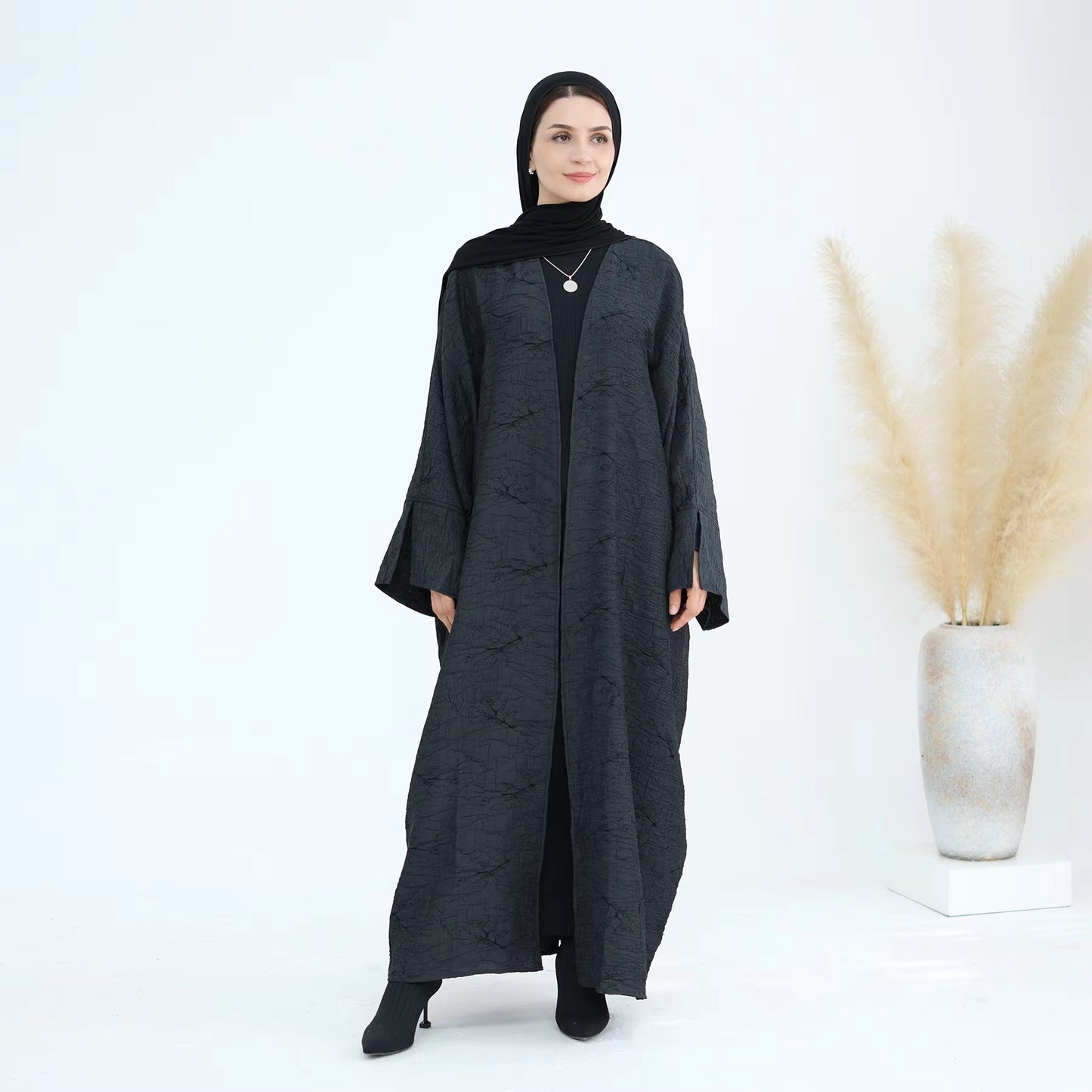 MIRA Double-Sided Open Abaya – 2-in-1 Cardigan