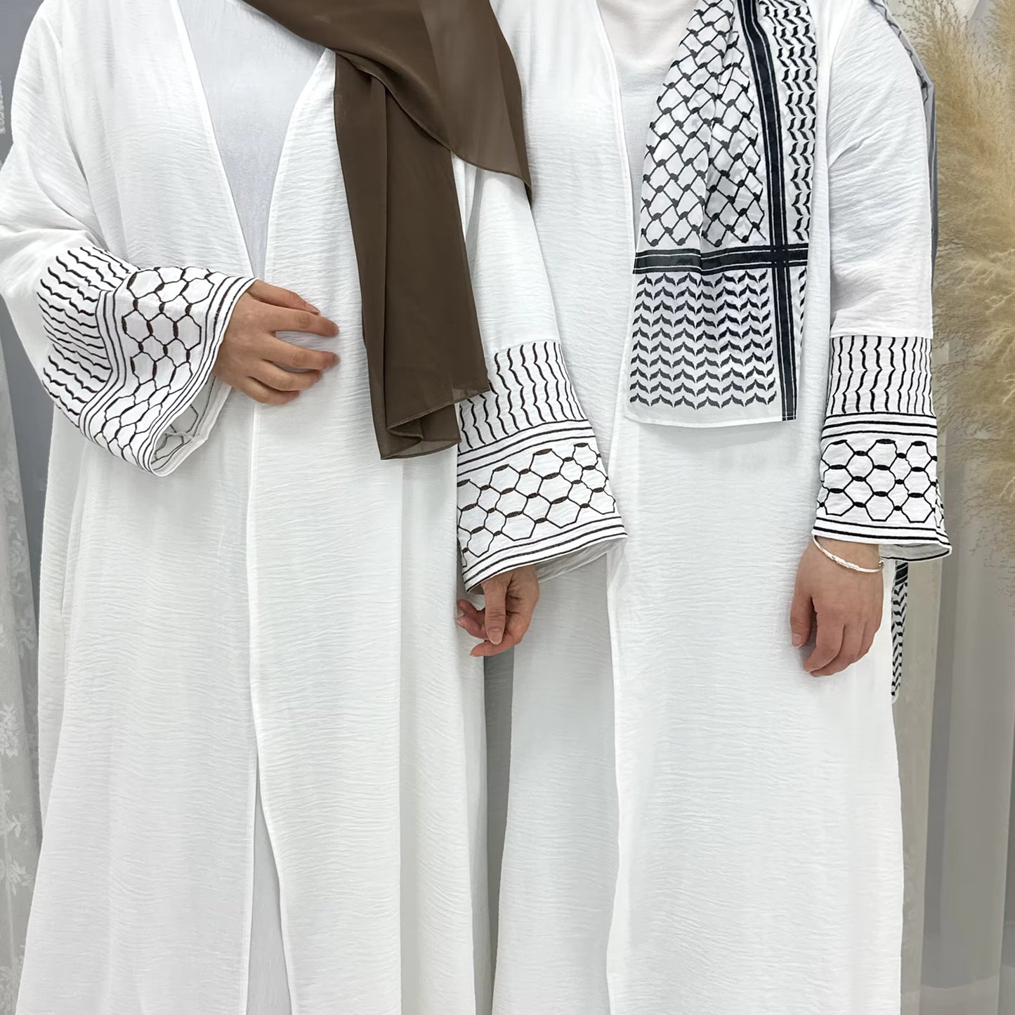 White Embroidered Open Abaya Kimono for Women – Modest Long Sleeve Islamic Dress