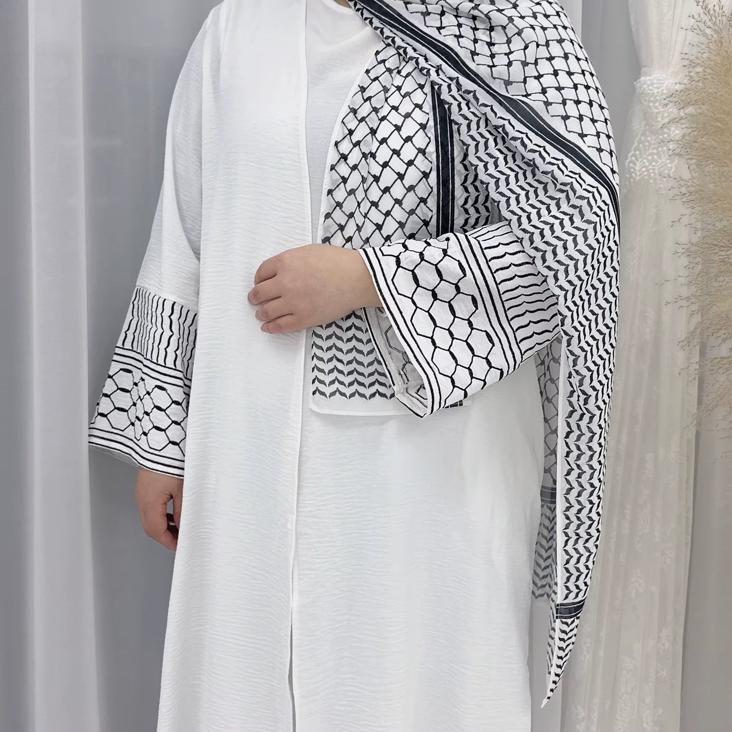 White Embroidered Open Abaya Kimono for Women – Modest Long Sleeve Islamic Dress