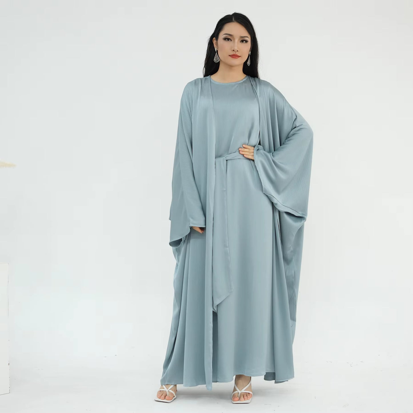 Eid Luxury Satin 2-Piece Abaya Set – Modest Kimono Abaya for Women