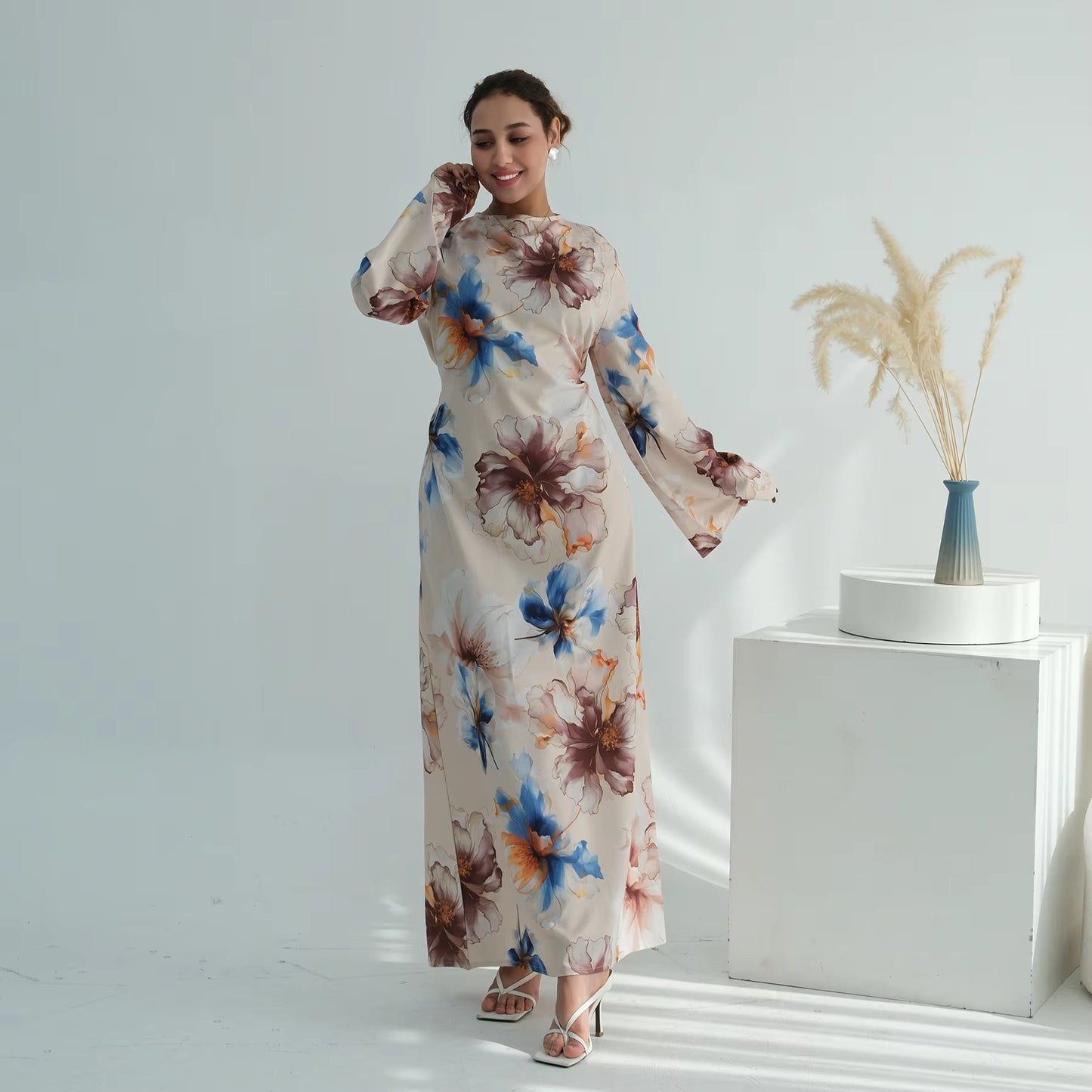 Elegant Floral Abaya | Modest Long Sleeve Muslim Maxi Dress