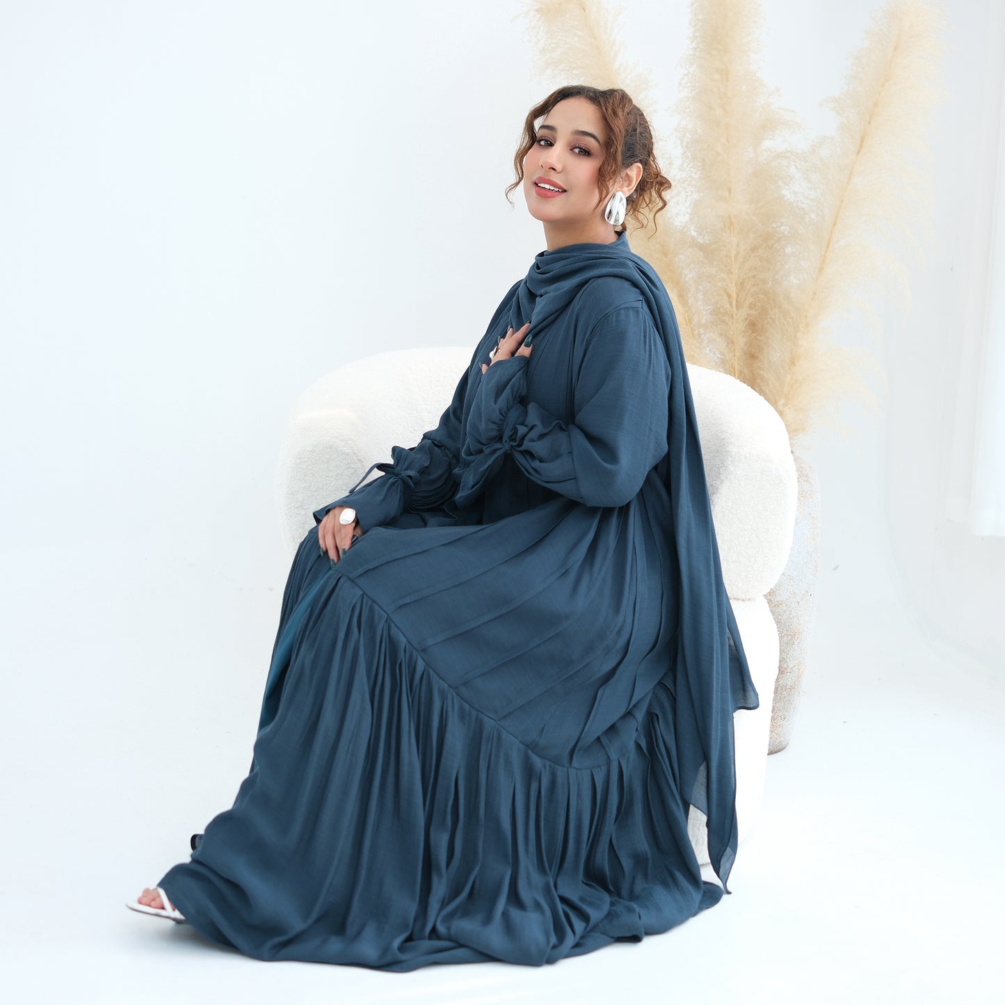 Nura Front Open Abaya Set with Hijab – Modest Viscose & Linen Dress